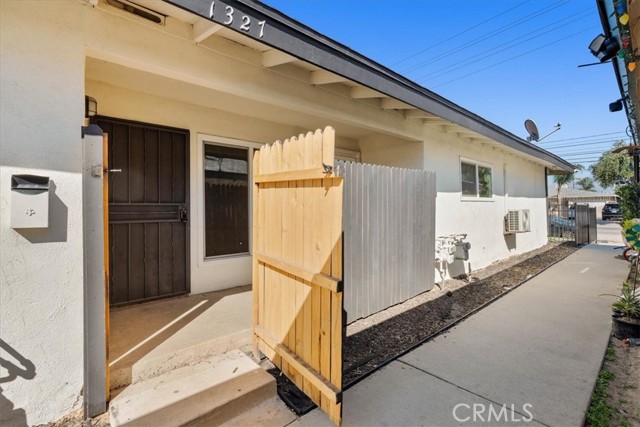 Detail Gallery Image 23 of 34 For 1327 Pennsylvania, Colton,  CA 92324 - – Beds | – Baths