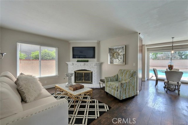 Detail Gallery Image 14 of 42 For 4555 via Del Buey, Yorba Linda,  CA 92886 - 3 Beds | 2/1 Baths