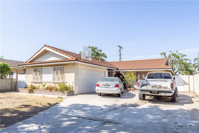 Detail Gallery Image 1 of 1 For 10283 Lev Ave, Arleta,  CA 91331 - 3 Beds | 2 Baths