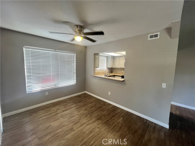600 Central Avenue, Riverside CA: https://media.crmls.org/medias/62264eeb-09f8-404c-aaae-abe13bdf148f.jpg