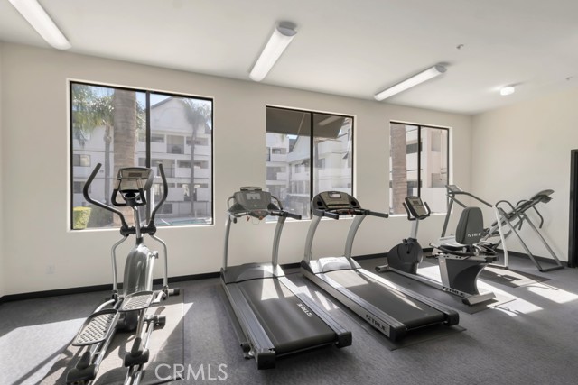 Image 34 of 39 For 17735 Kinzie Street 304