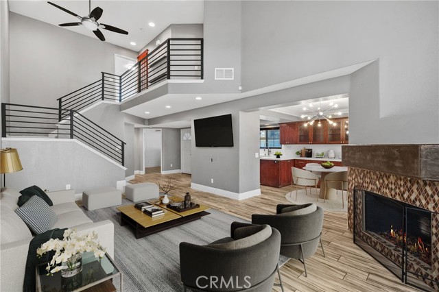 Detail Gallery Image 3 of 45 For 510 S Hollydale, Anaheim Hills,  CA 92808 - 3 Beds | 3 Baths