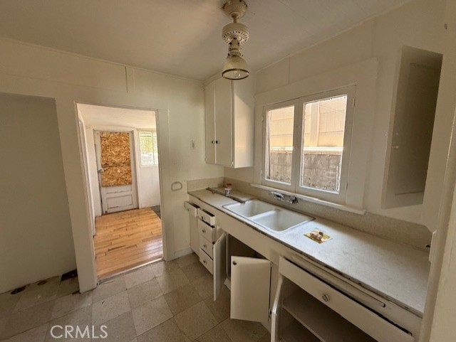 Detail Gallery Image 24 of 32 For 828 E Cypress Ave, Burbank,  CA 91501 - 3 Beds | 2 Baths
