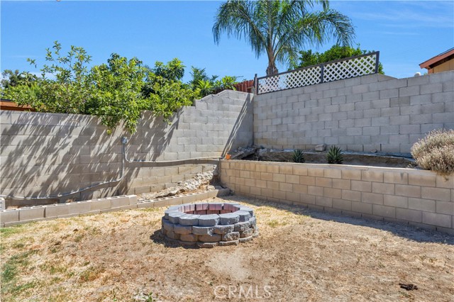 731 S Beechwood Avenue, Rialto CA: https://media.crmls.org/medias/6227376f-29c9-41d4-8297-7532609dffaf.jpg