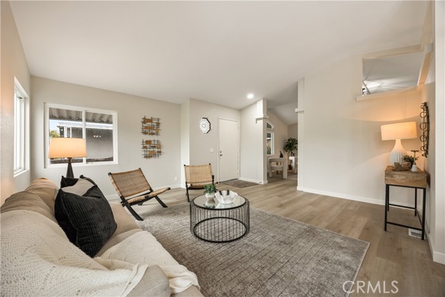 Detail Gallery Image 8 of 34 For 34842 Lyn Ave, Hemet,  CA 92545 - 3 Beds | 2 Baths