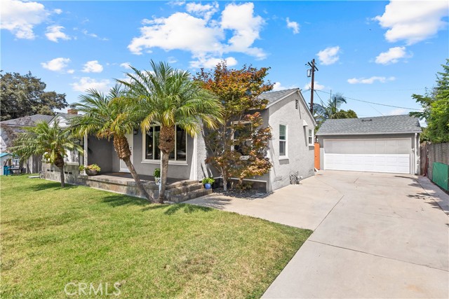 3556 Rutgers Avenue, Long Beach CA: https://media.crmls.org/medias/6227a579-d000-424d-b370-049686907aca.jpg