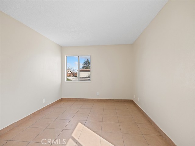 Detail Gallery Image 23 of 35 For 16615 Batson Pl, Victorville,  CA 92395 - 4 Beds | 2 Baths