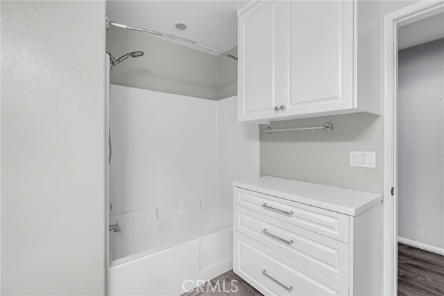 2151 Atlantic Avenue, Long Beach CA: https://media.crmls.org/medias/622a78fc-c179-41bb-a3ea-0f3c9c9ab662.jpg