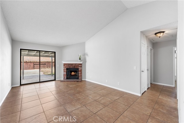 Detail Gallery Image 7 of 35 For 38115 41st St, Palmdale,  CA 93552 - 3 Beds | 2 Baths