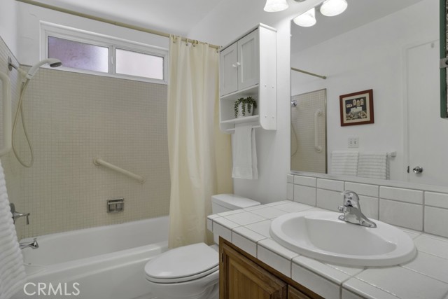 Detail Gallery Image 17 of 22 For 26822 Avenue of the Oaks, Newhall,  CA 91321 - 2 Beds | 2 Baths
