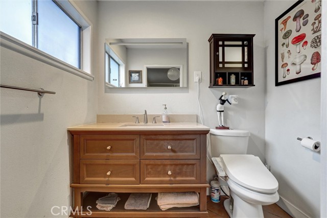 Detail Gallery Image 27 of 61 For 1626 E 6th, Long Beach,  CA 90802 - 3 Beds | 2 Baths