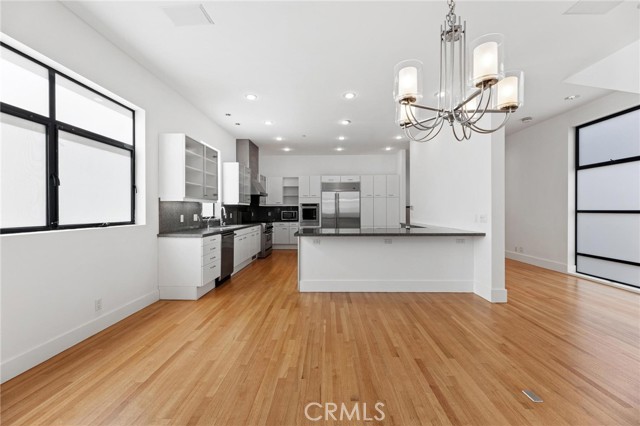 129 20th Street, Manhattan Beach CA: https://media.crmls.org/medias/622c102d-31b6-44f5-807a-d2f4be8c2132.jpg