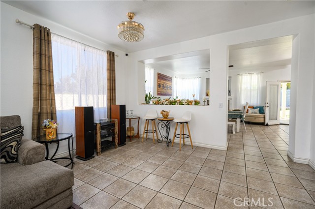 Detail Gallery Image 4 of 30 For 24808 Barito, Hemet,  CA 92544 - 5 Beds | 3 Baths