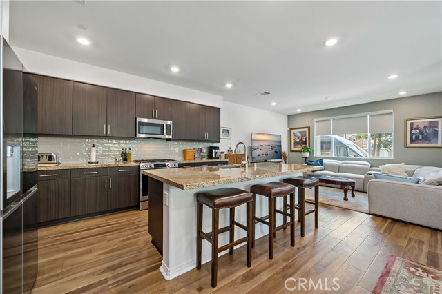 15210 Horizon Street, Fontana CA: https://media.crmls.org/medias/622d7512-527c-42fc-a8b0-298a57c5fc63.jpg