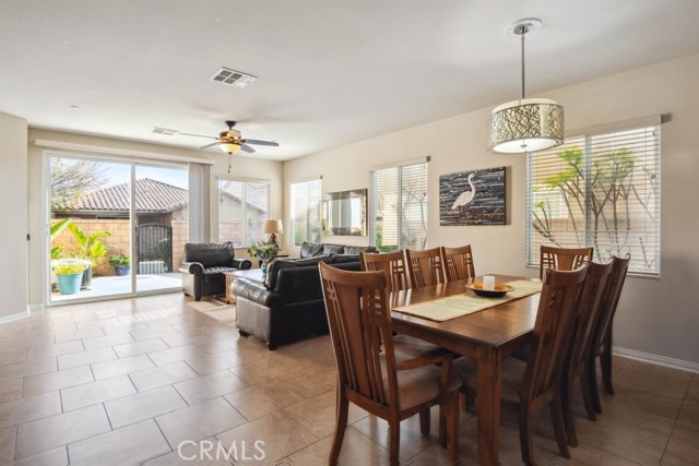 Detail Gallery Image 2 of 18 For 5369 Parkside Way, Fontana,  CA 92336 - 4 Beds | 3 Baths