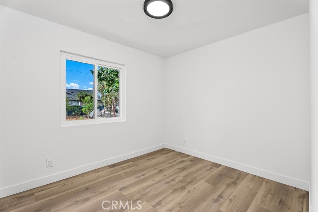 Detail Gallery Image 17 of 28 For 913 S Diamond, Santa Ana,  CA 92704 - 5 Beds | 2 Baths