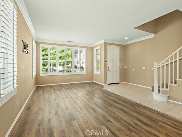 30375 June Rose Court, Castaic CA: https://media.crmls.org/medias/622f8ac9-1cc1-41ab-9c3d-77a035cba47b.jpg