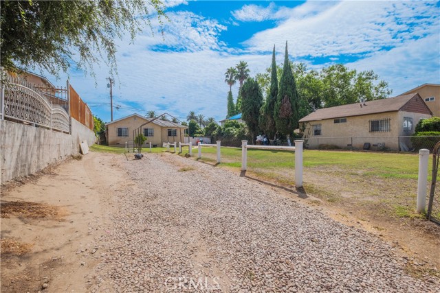 Detail Gallery Image 5 of 25 For 11126 Van Buren Ave, Los Angeles,  CA 90044 - 3 Beds | 2 Baths