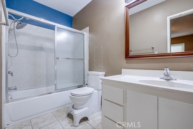 Detail Gallery Image 11 of 22 For 654 W Main St #B,  Tustin,  CA 92780 - 2 Beds | 2 Baths