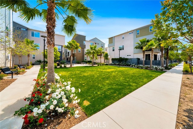 Detail Gallery Image 41 of 43 For 2132 Lacy Crossing Dr, Santa Ana,  CA 92701 - 4 Beds | 3/1 Baths