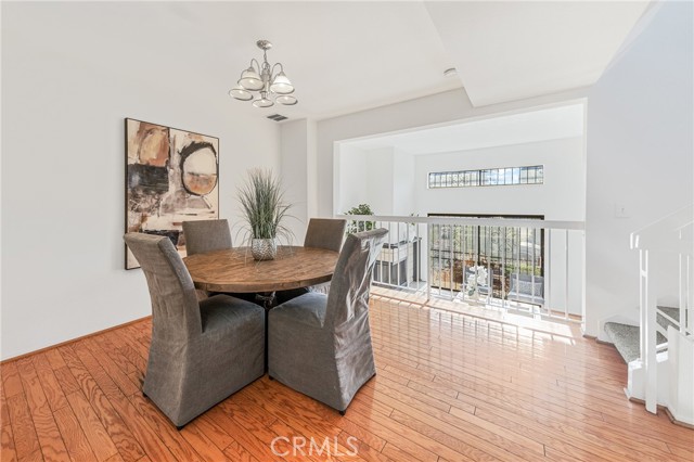 Detail Gallery Image 5 of 32 For 406 N Lincoln Ave a,  Monterey Park,  CA 91755 - 3 Beds | 3 Baths