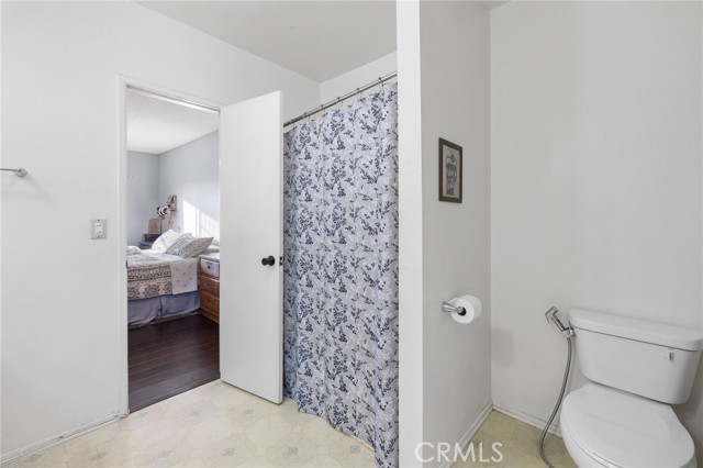 Detail Gallery Image 33 of 46 For 10030 Owensmouth Ave #80,  Chatsworth,  CA 91311 - 2 Beds | 2 Baths