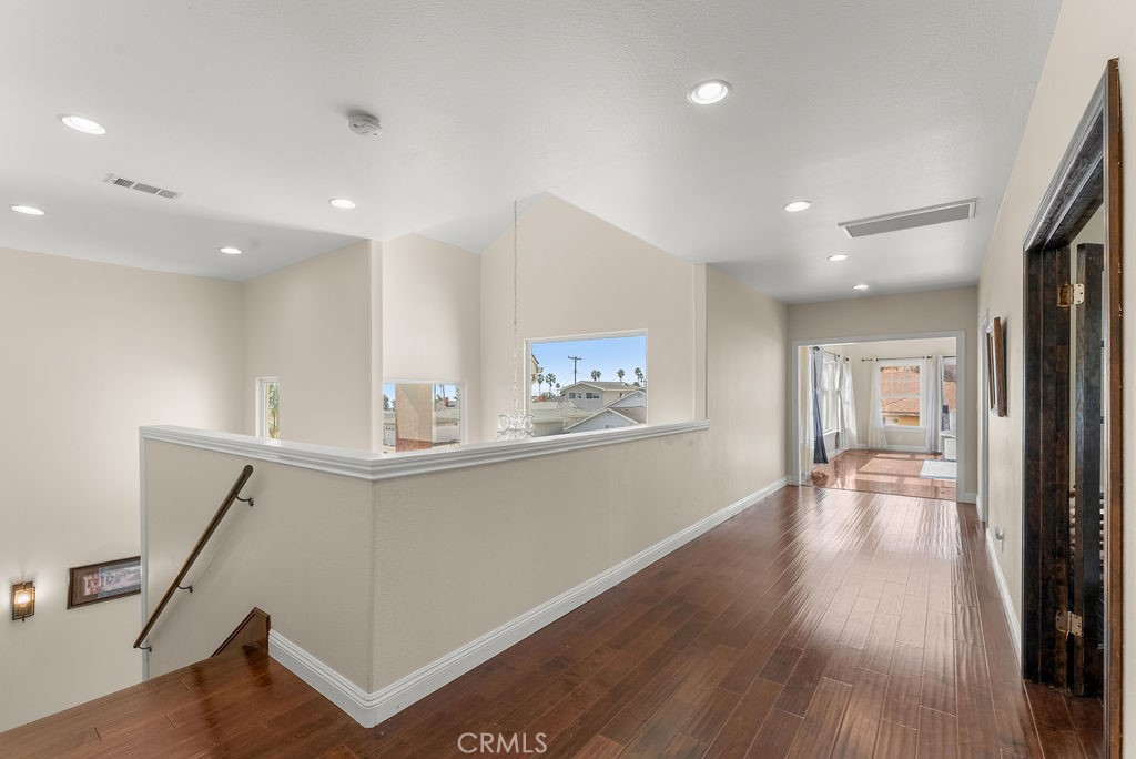 MLS #SB25276647 image #16