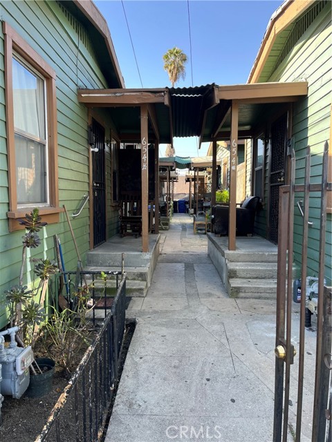 654 24th Street, Los Angeles, California 90011, ,Multi-Family,For Sale,24th,PW24062474