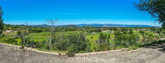 Detail Gallery Image 12 of 51 For 2527 Dessie, Lakeport,  CA 95453 - 4 Beds | 2/1 Baths