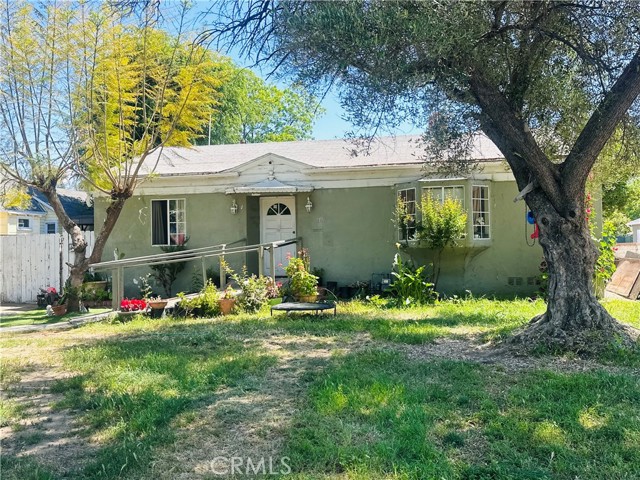 Detail Gallery Image 1 of 8 For 1196 N Hamilton Bld, Pomona,  CA 91768 - 3 Beds | 2 Baths