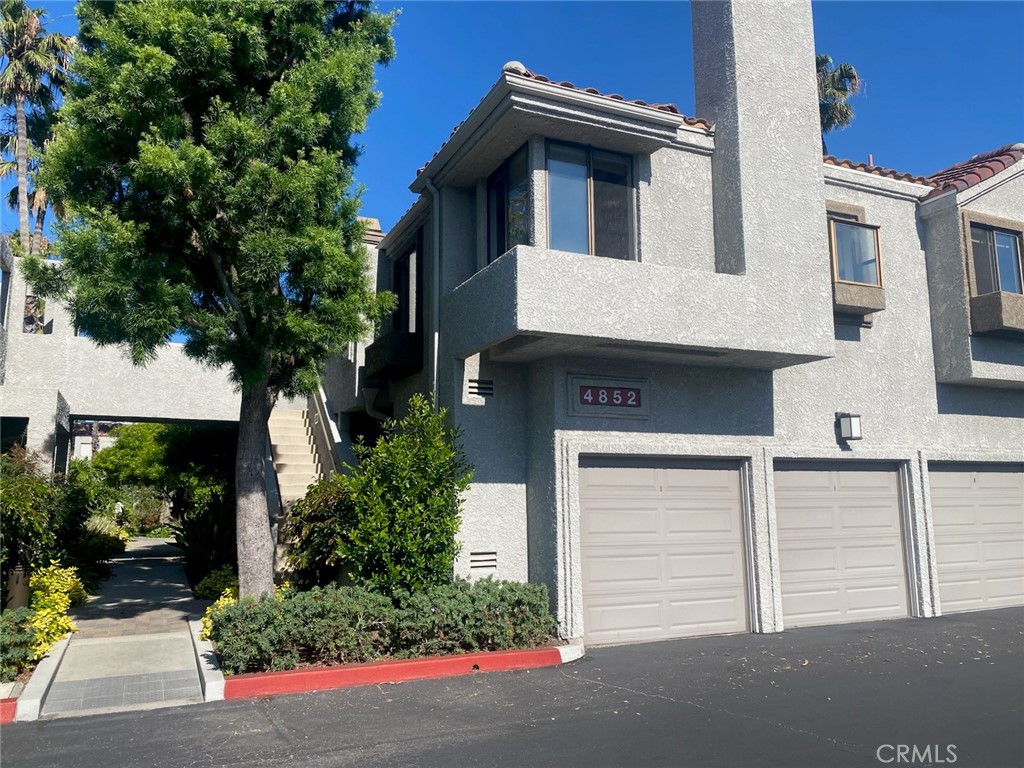 4852 Tiara Drive #204