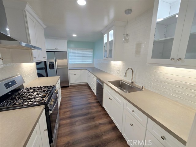 Detail Gallery Image 6 of 25 For 17227 Wilton Pl, Torrance,  CA 90504 - 4 Beds | 3 Baths