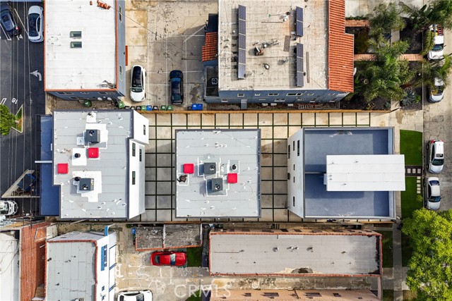 Detail Gallery Image 17 of 75 For 5209 W 20th, Los Angeles,  CA 90016 - – Beds | – Baths