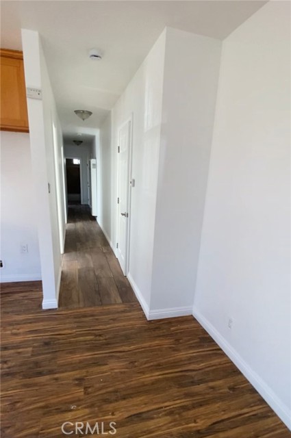 5507 S Manhattan Place, Los Angeles CA: https://media.crmls.org/medias/6236697b-93bc-42c7-b0cc-e3531b3464d1.jpg