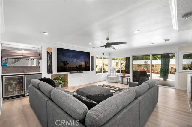 Detail Gallery Image 6 of 35 For 5842 Shasta Cir, La Palma,  CA 90623 - 5 Beds | 3/1 Baths