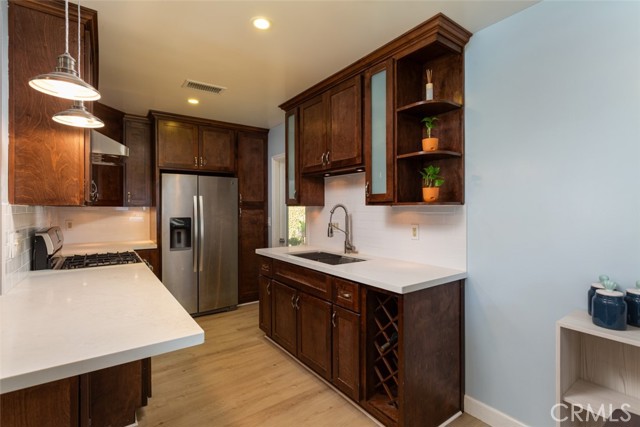 Detail Gallery Image 9 of 25 For 2021 W Jacaranda Pl, Fullerton,  CA 92833 - 3 Beds | 1 Baths