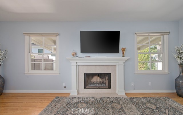 13964 Peach Grove Street, Sherman Oaks CA: https://media.crmls.org/medias/6238dae0-d526-412e-91dd-2f6b607da17f.jpg