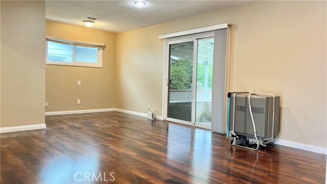 Detail Gallery Image 13 of 15 For 2443 Kellogg Park Dr, Pomona,  CA 91768 - 3 Beds | 2 Baths