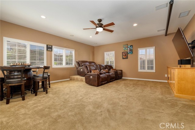Detail Gallery Image 30 of 69 For 15257 Saddleback, Canyon Country,  CA 91387 - 6 Beds | 4/1 Baths