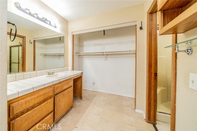 12770 5th Avenue, Victorville CA: https://media.crmls.org/medias/623ab607-abcd-4993-a658-45dcabadcf45.jpg