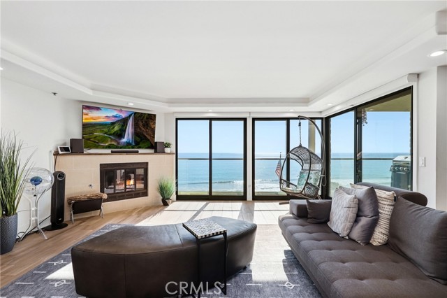 Detail Gallery Image 11 of 66 For 410 Corto Ln #E,  San Clemente,  CA 92672 - 2 Beds | 3 Baths