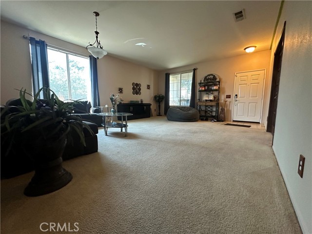 Detail Gallery Image 13 of 35 For 13375 Dunwood Ct, Victorville,  CA 92392 - 5 Beds | 2 Baths