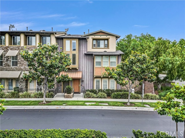 284 Tustin Field Drive, Tustin CA: https://media.crmls.org/medias/623b55cb-16a9-4e23-94a0-6e44d53e0481.jpg