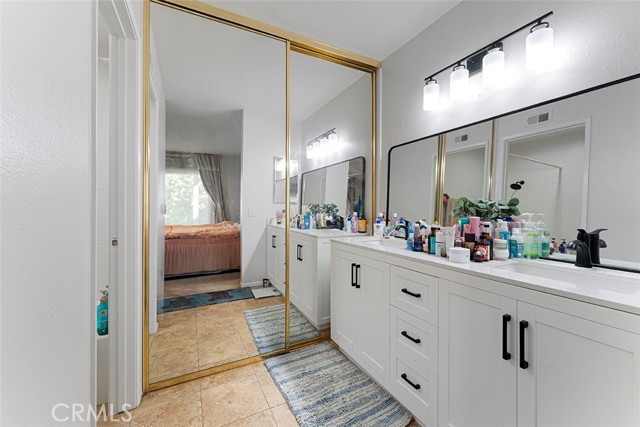 Image 16 of 25 For 3862 Ravenswood Drive