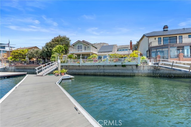 3562 Venture Drive, Huntington Beach CA: https://media.crmls.org/medias/623c7a82-01fc-4c98-9776-3966926699ba.jpg