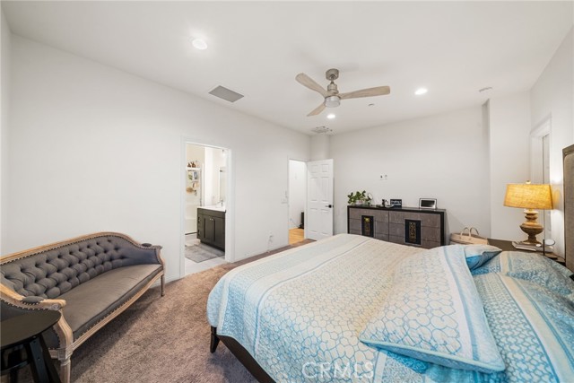 Detail Gallery Image 22 of 34 For 329 N Standard, Santa Ana,  CA 92701 - 4 Beds | 3/1 Baths