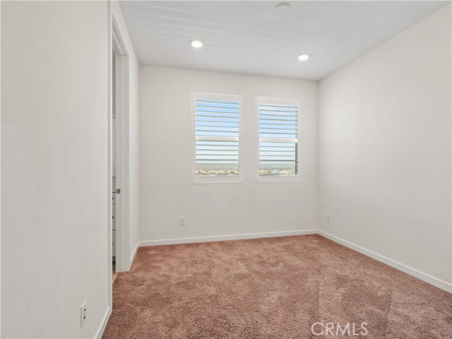 27148 Valley Oak Place, Valencia CA: https://media.crmls.org/medias/623d31c9-8069-43b8-920f-ad866fd60d83.jpg