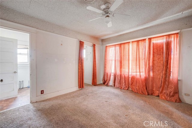 1715 Cherry Street, Bakersfield CA: https://media.crmls.org/medias/623d447f-8eec-41ec-87e0-5eb6ee70377f.jpg
