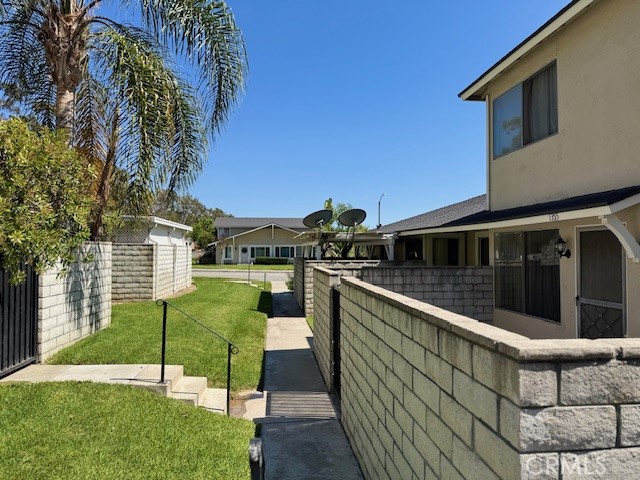 1353 E Fairgrove Avenue, West Covina CA: https://media.crmls.org/medias/623eae21-cd9e-4723-a471-b061260c2c81.jpg