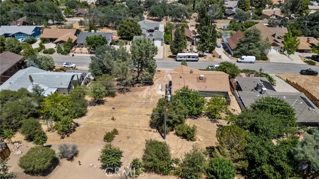 119 Pine Drive, Kernville CA: https://media.crmls.org/medias/6240b4a0-e9e5-4e23-b791-436ba6a8d4a1.jpg